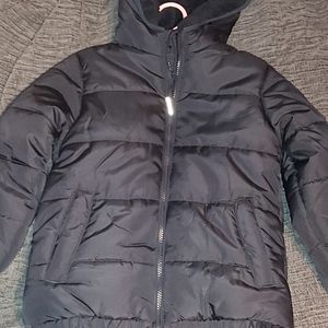 Brand new never worn kids size 7 Osh Kosh winter coat.